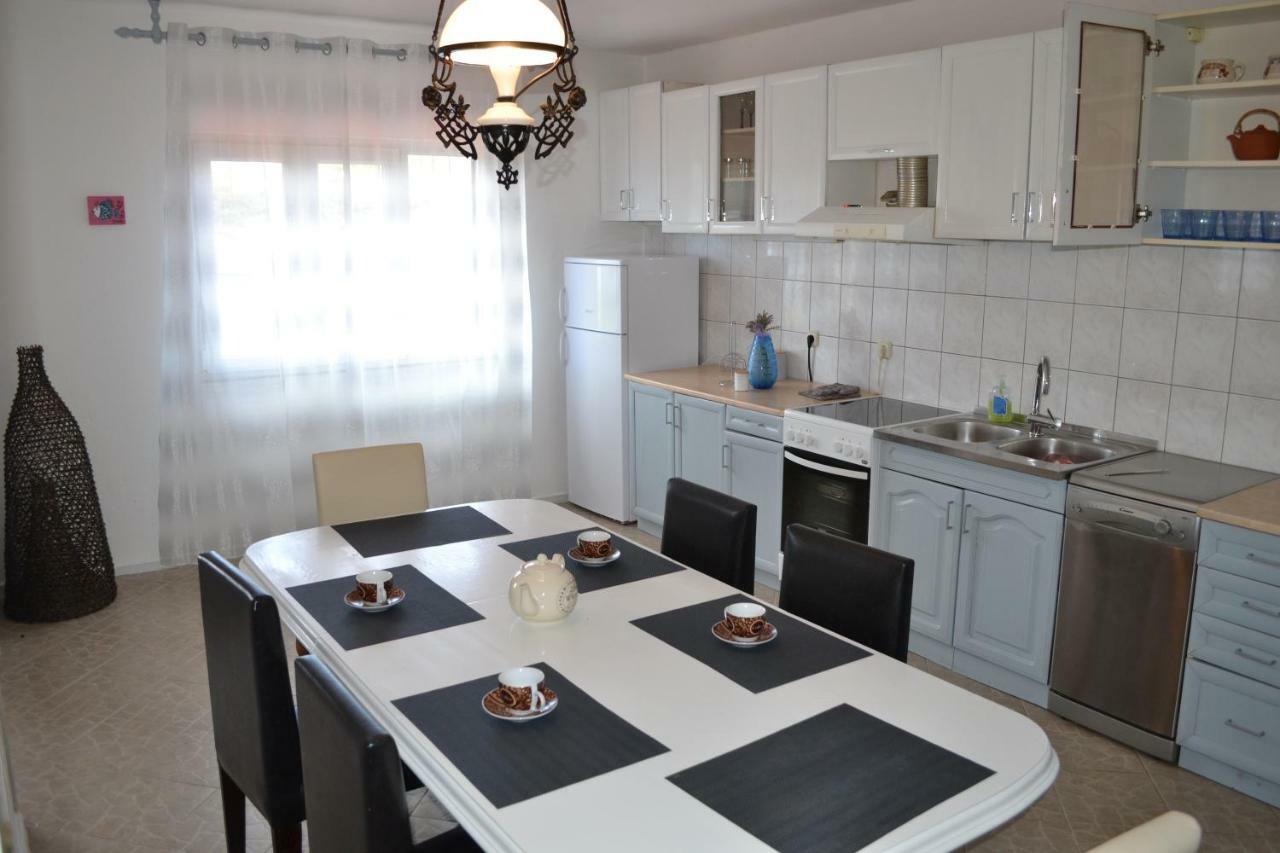 Corto Maltese Apartment Brgulje Luaran gambar